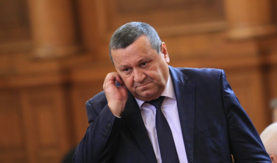 Андрей Гюров шокира с правителството си, Йотова подписва указ и насрочва вота 64 hasan ademov